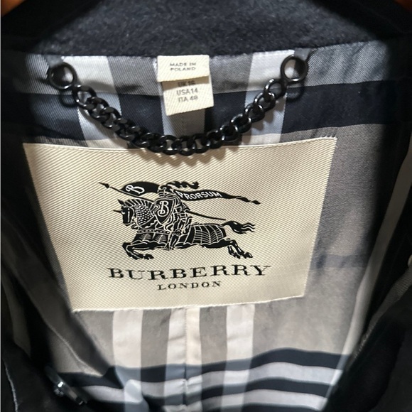 Womens Burberry Winter Trench Coat - Picture 2 of 7